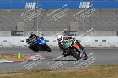 media/Nov-26-2022-Fastrack Riders (Sat) [[b001e85eef]]/Level 2/Session 3 Outside Turn 9/